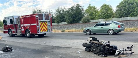 Madera Pd 2 Vehicle Vs Motorcycle Crashes Leave Major Injuries Cbs47 And Ksee24 News From