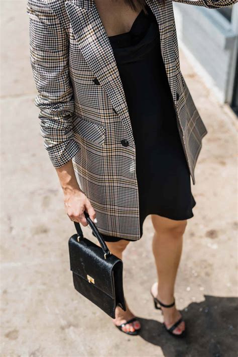 Chic Blazer Outfits That Prove You Need One In Your Closet