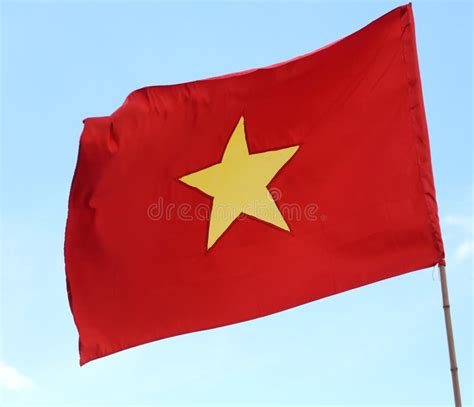 Fotos De Stock De Bandeira Vermelha De Vietname Estrela Amarela