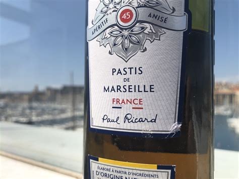 Cinq choses à savoir sur le Ricard célèbre pastis de Marseille