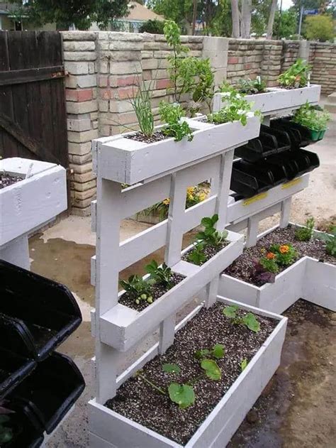 Recycled Pallet Into Garden Planters Gardens