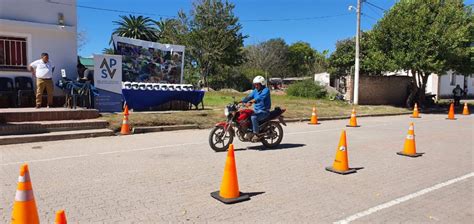 Noticia Motociclistas De La Candelaria Fueron Capacitados En