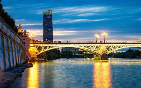 Triana Bridge Seville - Isabel II Bridge Sevilla - Visit-Seville.com