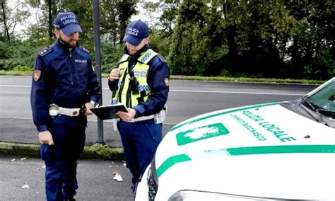 Rozzano Investe Un Ciclista E Fugge Identificato E Denunciato Dalla