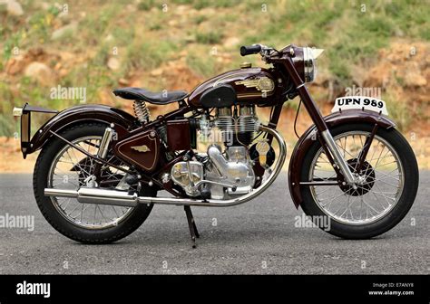 Royal Enfield Bullet 350 Cc G2 1954 Made In England In India Stock