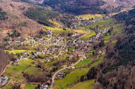 Ettenheimmünster aus der Vogelperspektive Ortsansicht im Talbereich in