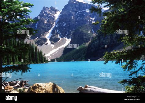 Moraine Lake Banff National Park Canmore Alberta Canada 8 08 Stock