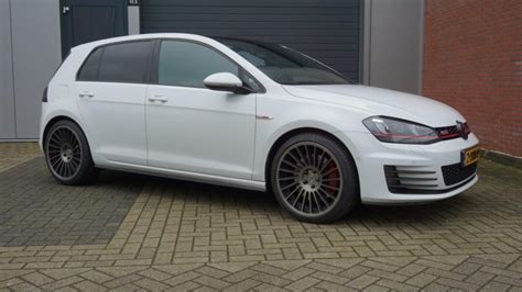 Volkswagen Golf GTI 7 White Rotiform IND T Wheel Front