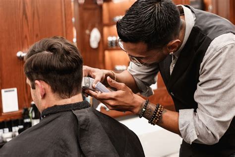 Pall Mall Barbers Midtown NYC Best Barbers Midtown Rockefeller