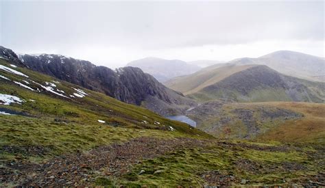 Hiking Mt Snowdon in Winter - The Aussie Flashpacker