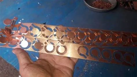 Orange-Red Copper Sheet Cutting Scrap, Grade: Grade A, Packaging Size ...