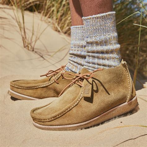 Pin By R Ernesto On Mens Street Style Clarks Wallabees Outfit Clarks