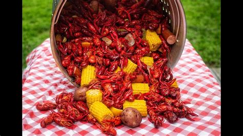 How To Louisiana Crawfish Boil The Best Flavor No Sauce On These