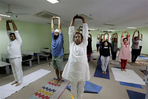 Modi’s Yoga Day Grips India, and ‘Om’ Meets ‘Ouch!’ - The New York Times