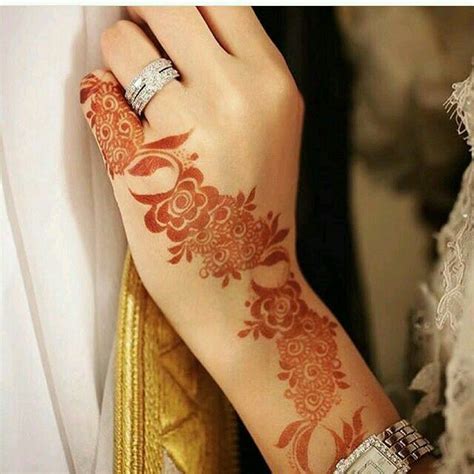 Pin By Bigri Dil Shehzadi On Henna For Dpz Henna Designs Hand New Mehndi Designs Latest