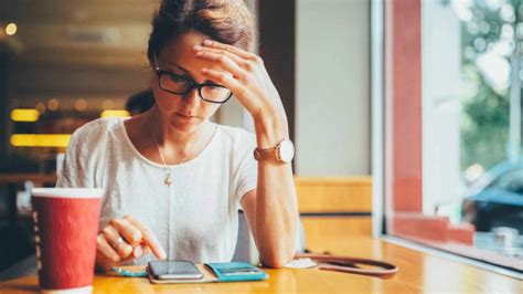 "This Could Make Or Break Your Job Application" — Experts Are Sharing ...