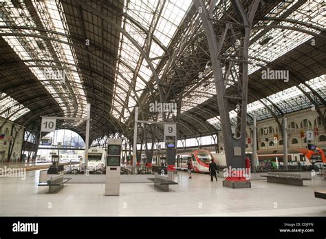 interior of the station of Barcelona France Stock Photo - Alamy