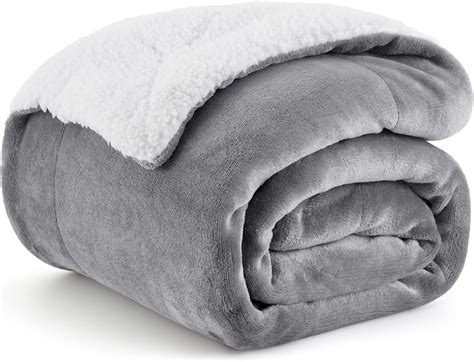 Bedsure Sherpa Fleece Throw Blanket For Couch Thick And Warm Blanket