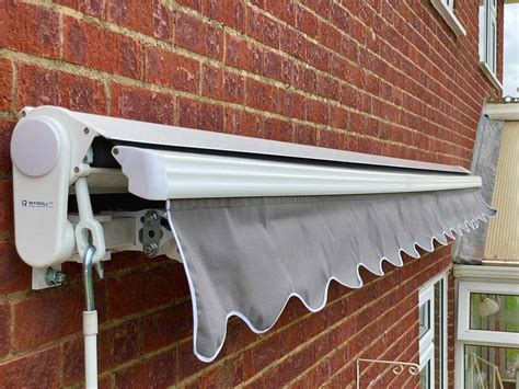 Best Retractable Garden Awnings 2024 Garden Junkie