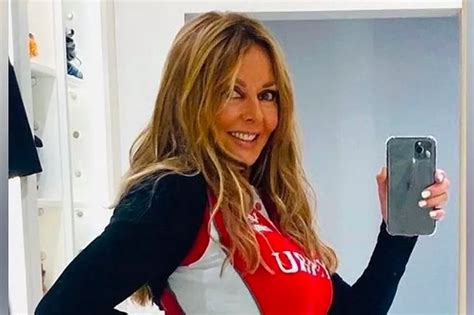 Carol Vorderman poses in Welsh rugby top before setting off for a Beacons hike - Wales Online