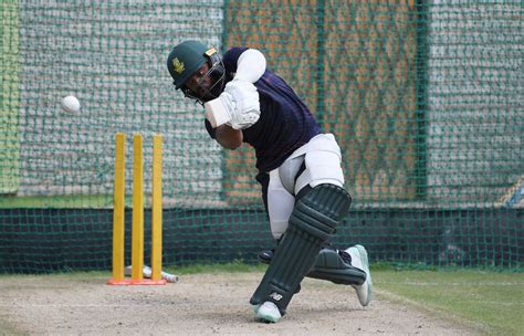 Junaid Siddique Celebrates A Breakthrough Espncricinfo