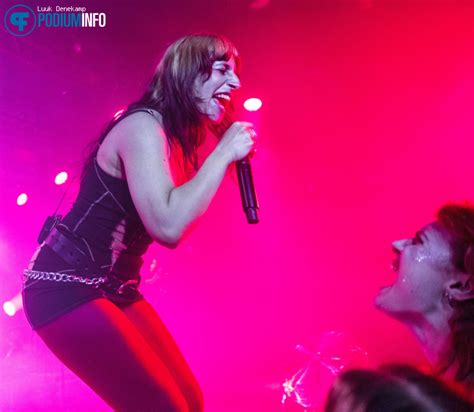 Foto Mannequin Pussy In Tolhuistuin Op Mei Op Podiuminfo Foto Van