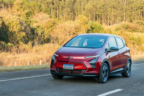 Novo Chevrolet Bolt Ev Pre Os Vers Es E Ficha T Cnica