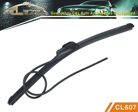 China Soft Wiper Blade With Spray Nozzle China Wiper With Water