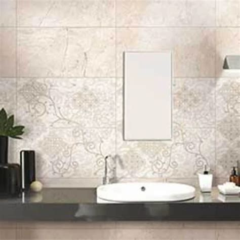 Glossy Ceramic Kajaria Kashmir Marfil Bathroom Tile Size 2x4 Feet