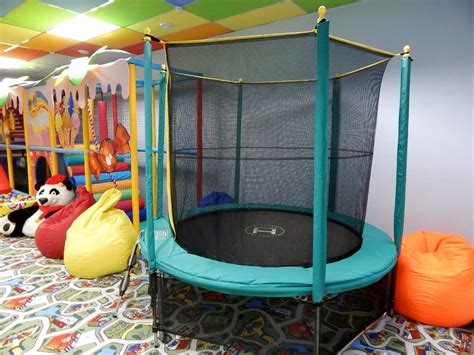 Грамотно подобранный домашний батут для детей – «лекарь ...