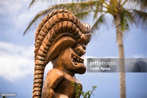 80 Hawaiian Tiki Gods Stock Photos, High-Res Pictures, and Images ...