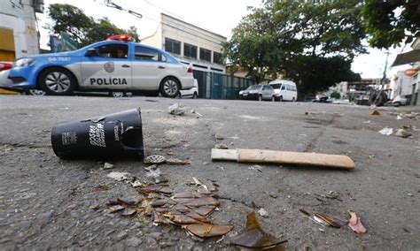 V Deo Registra Disparos De Policiais Contra Torcedores No Entorno De