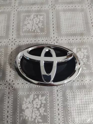 Emblema Parrilla Toyota Yaris Original Mercadolibre