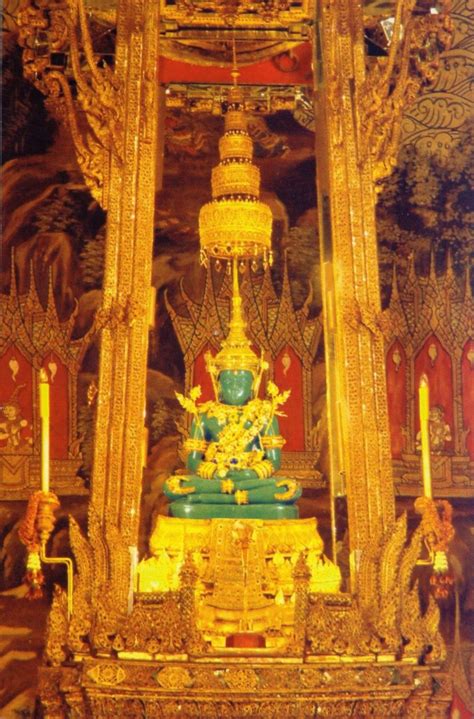 สถานที่ศักดิ์สิทธิ์ วัดพระแก้ว วัดพระศรีรัตนศาสดาราม มงคล