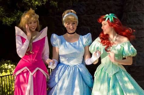 Princess Makeup Disneyland Paris - Mugeek Vidalondon