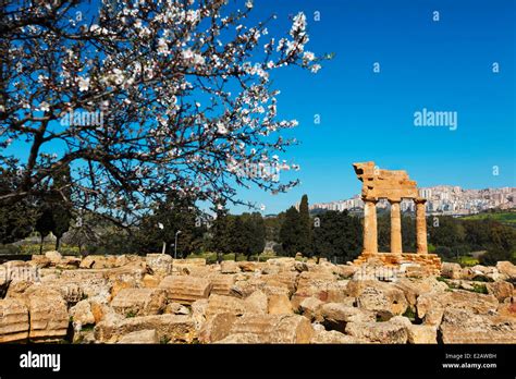 Italie Sicile Agrigente Inscrite Au Patrimoine Mondial De L UNESCO