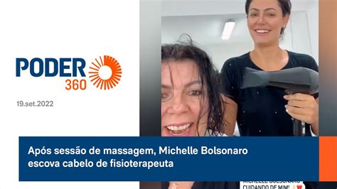 Ap S Sess O De Massagem Michelle Bolsonaro Escova Cabelo De