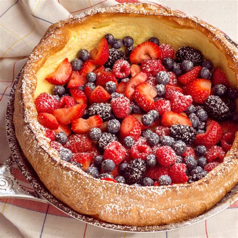 Puffed Oven Pancake With Fresh Berries Recipe Sur La Table Oven Pancakes Fresh Berries