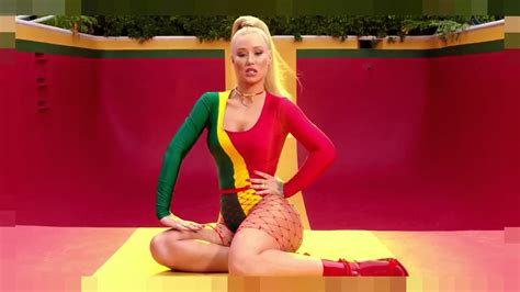 Iggy Azalea Switch Feat Anitta Youtube