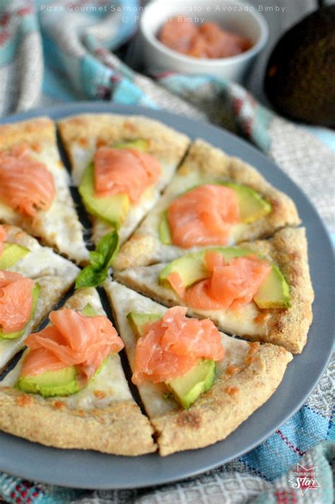 PIZZA GOURMET AL SALMONE AFFUMICATO E AVOCADO BIMBY Passione Bimby