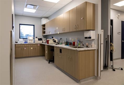 Tri-Municipal Veterinary Clinic - JEN COL
