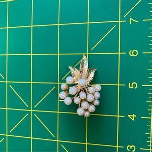 Mamselle Jewelry Vintage Mamselle Brooch Gold Leaves With Pearls