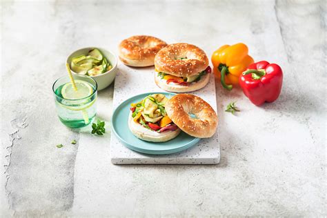 Notre recette de bagels aux légumes grillés et cancoillotte fumée