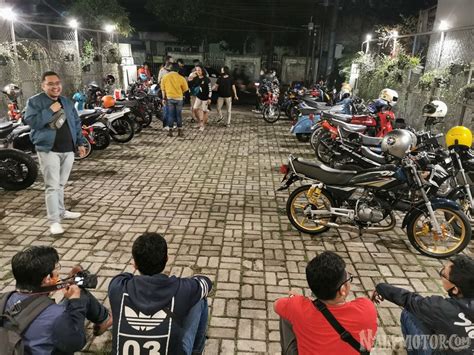 Ciri Motor 2 Tak Kurang Oli Samping Roda2part