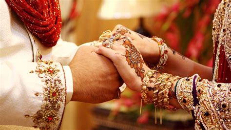 This Newlywed Groom Has Advice For All Pakistani Men On The First Night Of An Arranged Marriage