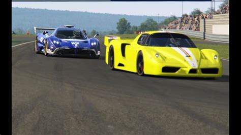 Battle Ferrari FXX Vs Pagani Zonda R Racing At Nurburgring Ferrari