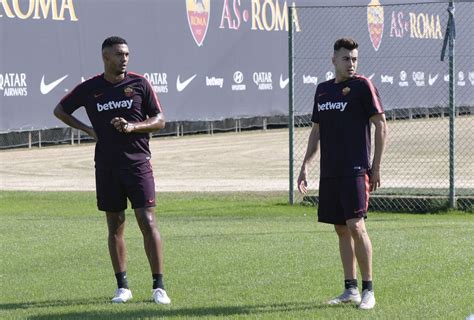 Trigoria Palestra Ed Esercizi Tecnico Tattici Foto Gallery