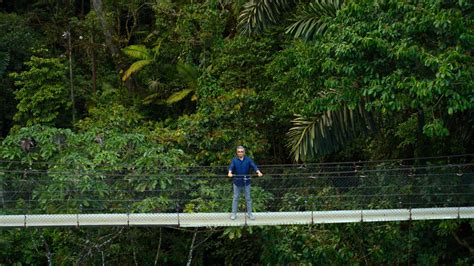 The Reluctant Traveler With Eugene Levy S E Costa Rica Summary