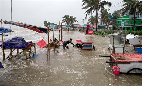 At Least People Flee As Cyclone Approaches Bangladesh