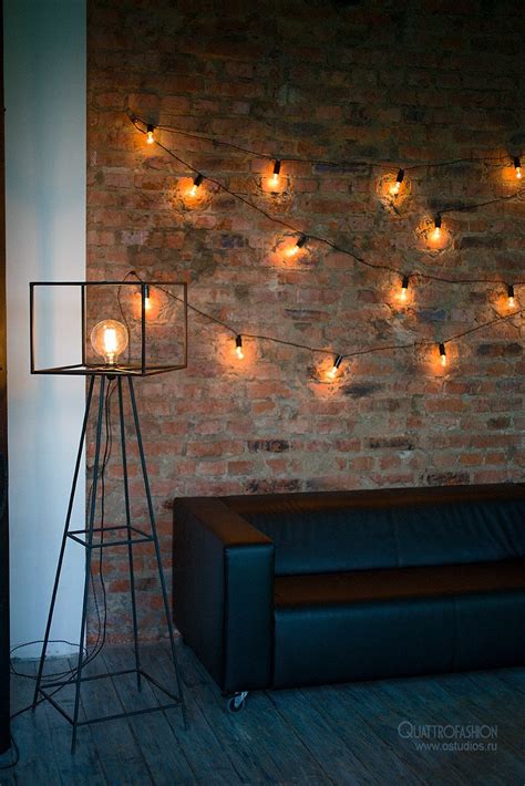 Подсветка кирпичной стены в стиле лофт - 62 фото